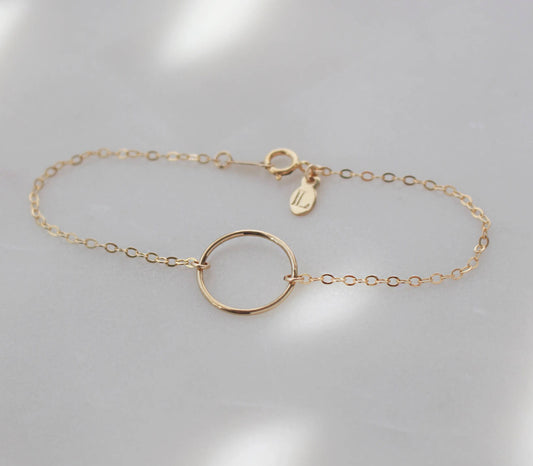 Gold Dainty Circle Link Bracelet - 14k Gold Filled, 15mm Circle
